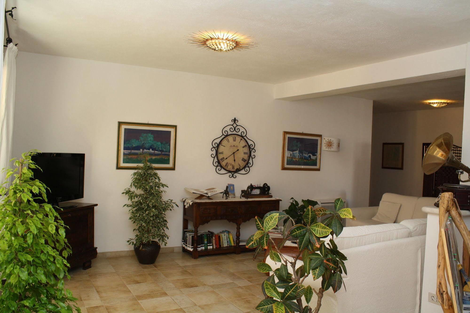 Hotel San Pantaleo Eksteriør bilde