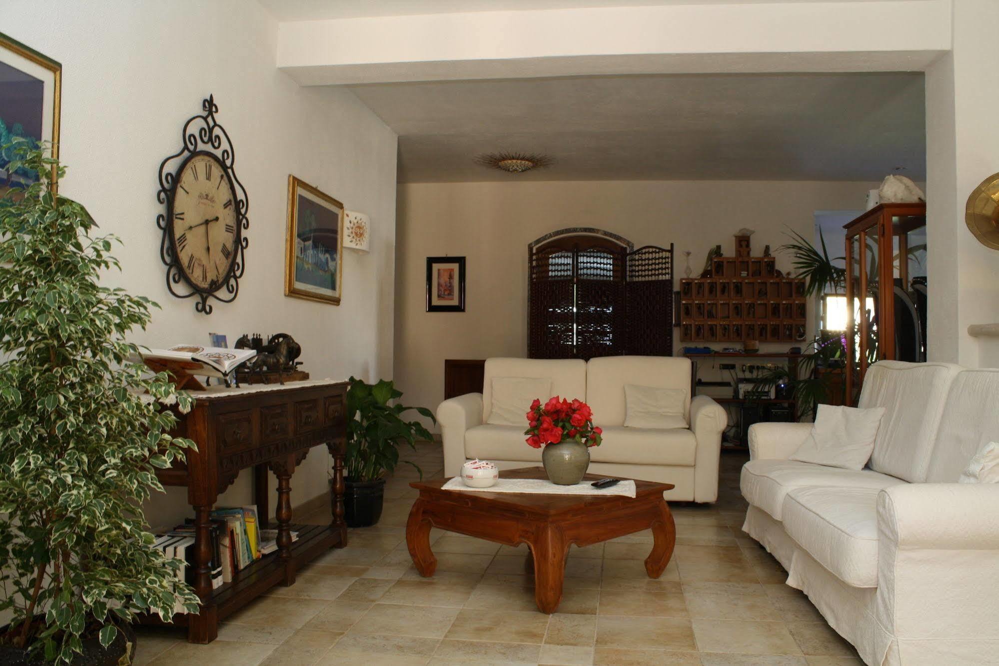 Hotel San Pantaleo Eksteriør bilde