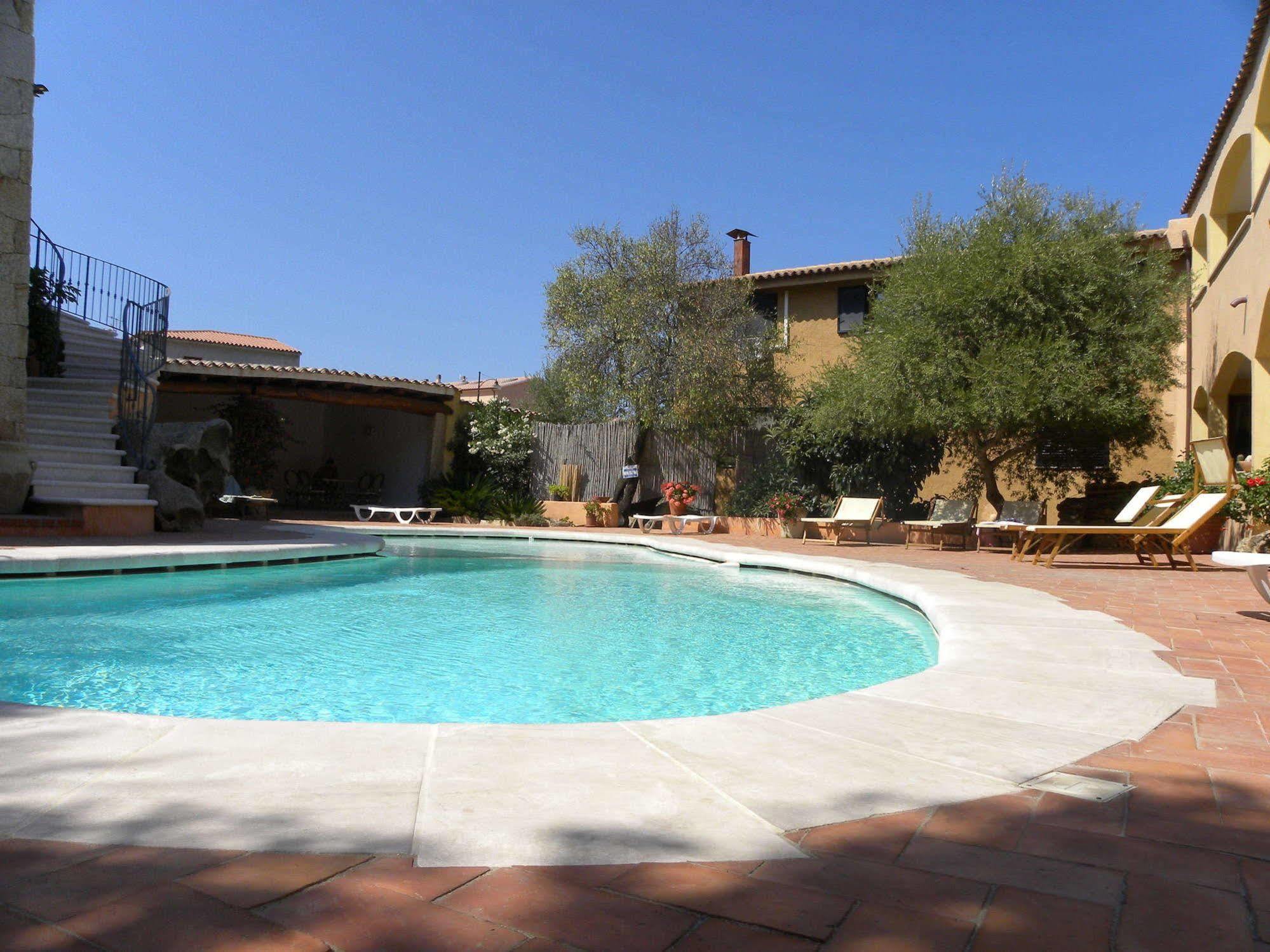 Hotel San Pantaleo Eksteriør bilde